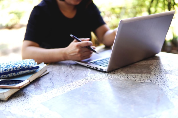 Government financial documents and public accountability standards